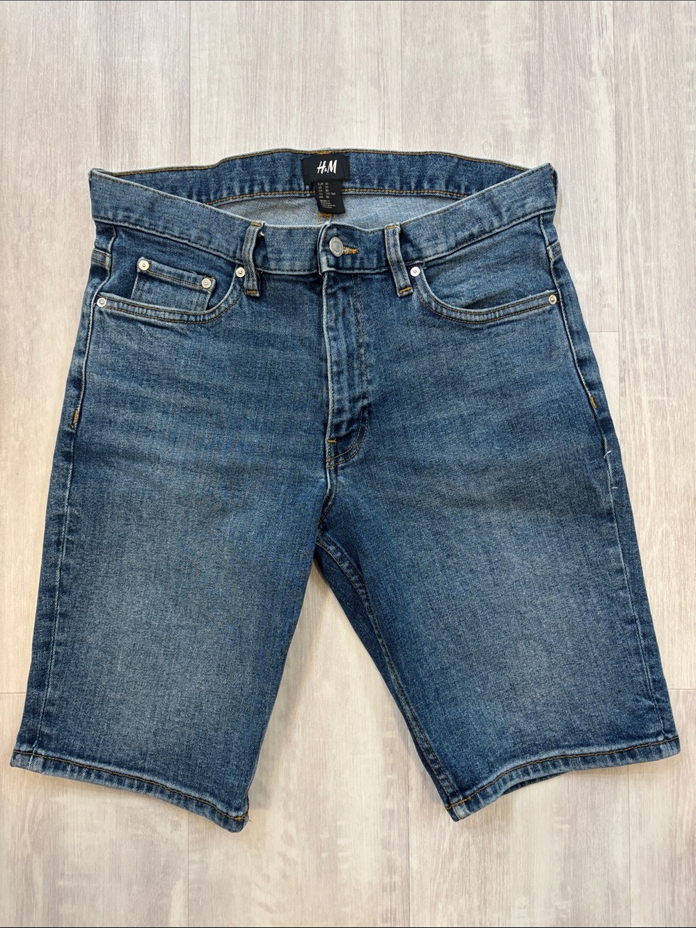H&M Women’s Blue Denim Bermuda Shorts Size 30